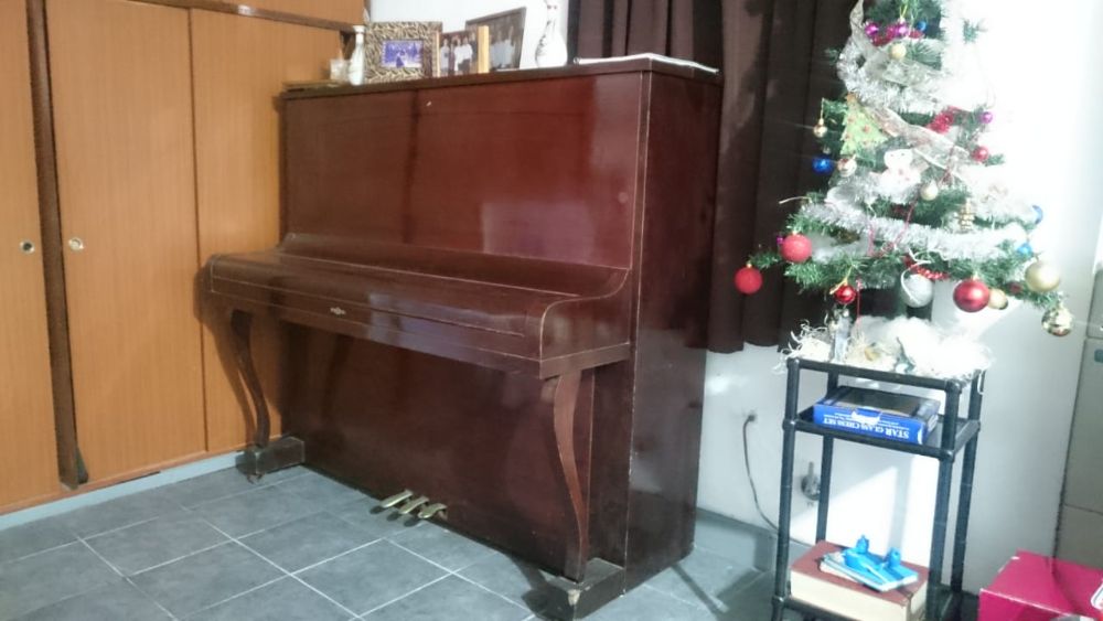 Piano 1